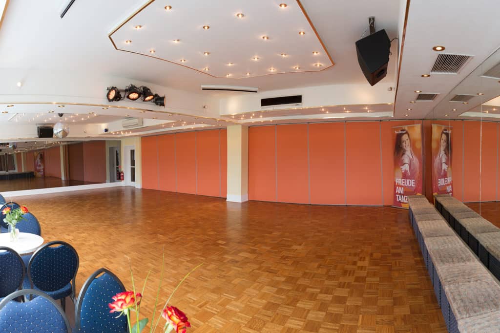 innenaufnahmen-bruehl-tanzschule-breuer-saal2
