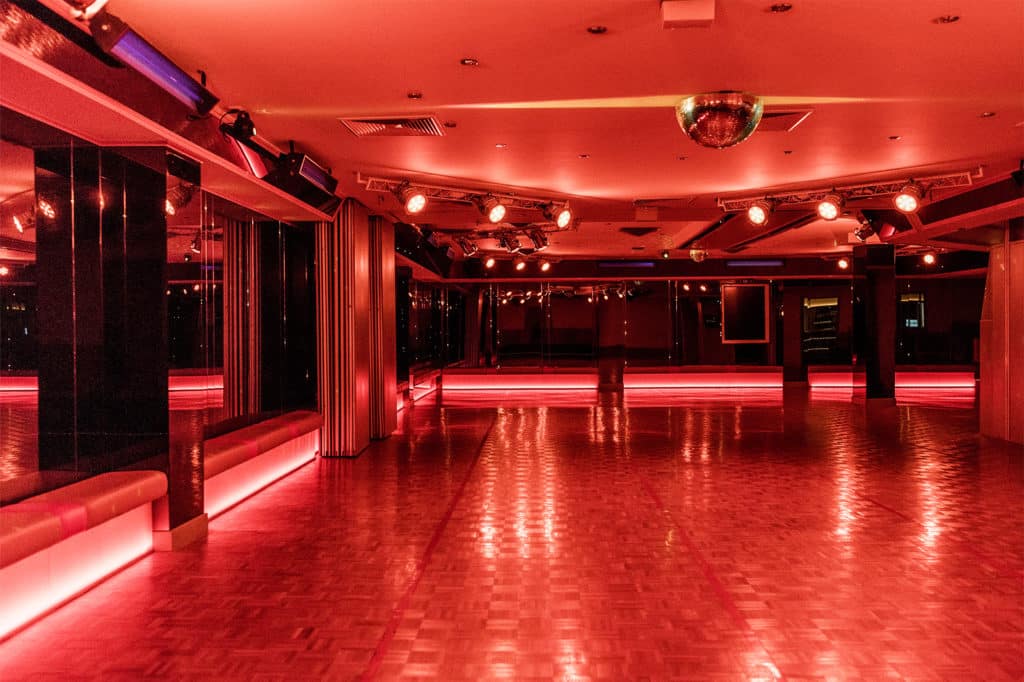 TanzBreuer_Hennef_großer Saal_Tanzfläche
